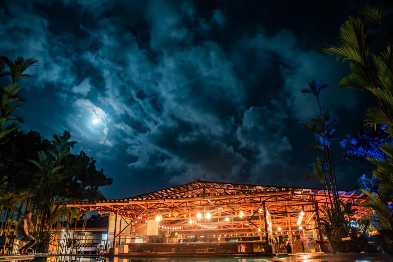 Arenal Backpackers Resort La Fortuna Bagian luar foto The stage at the Amphitheater